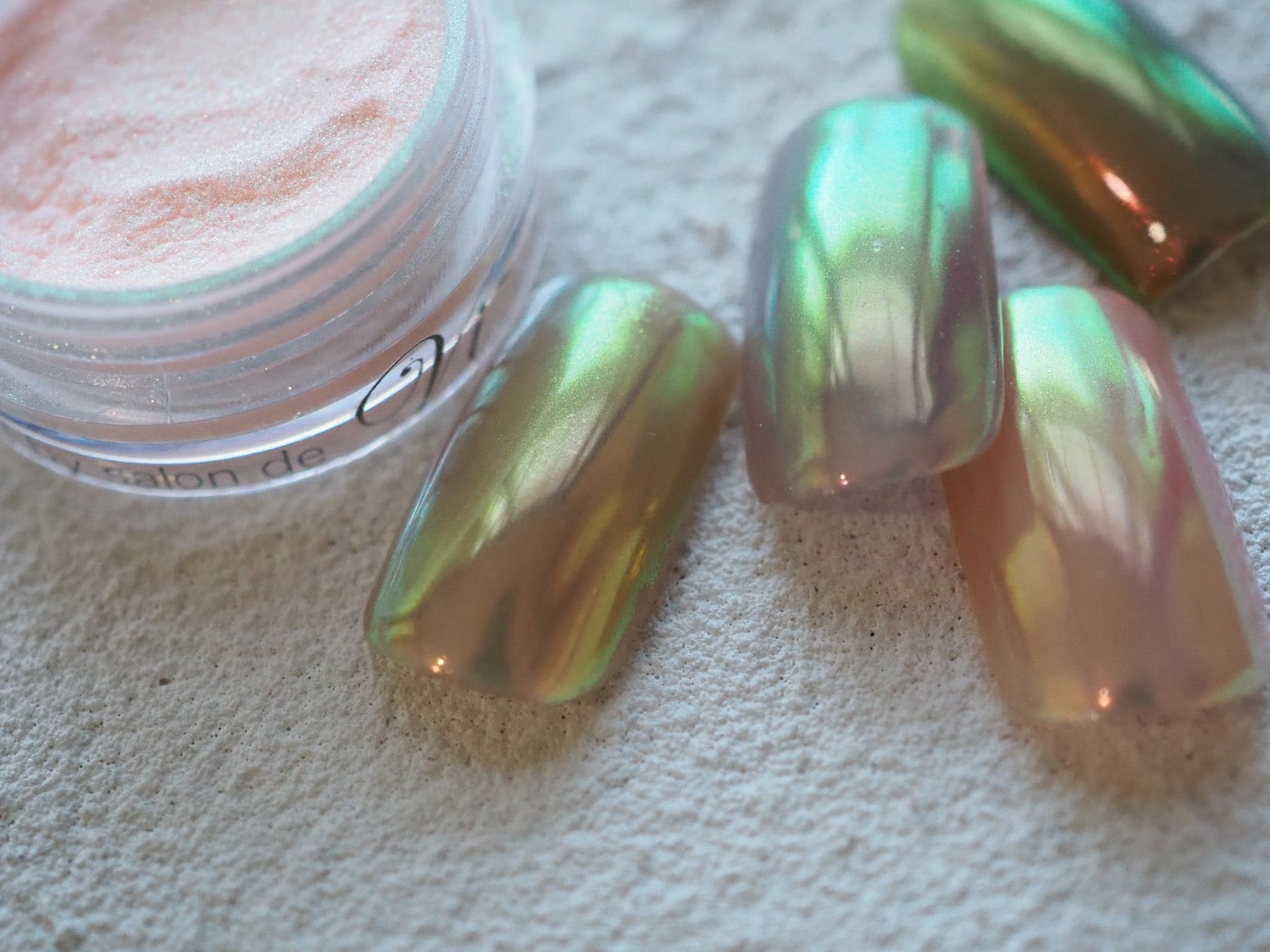 ~新色パウダー発売~