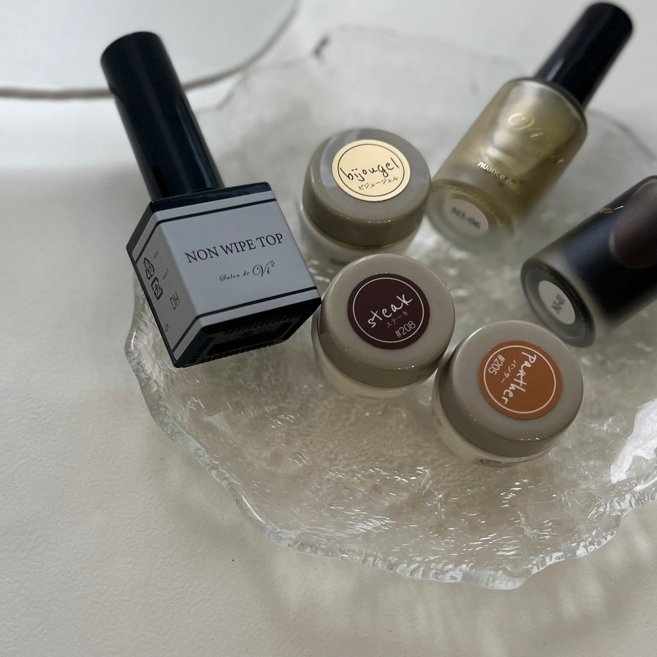 るる　大人気　Vi2ジェル　42色セット 大人気 Vi2ジェル 42色セット 試してみた】Bijou gel / SALON DE VI2の