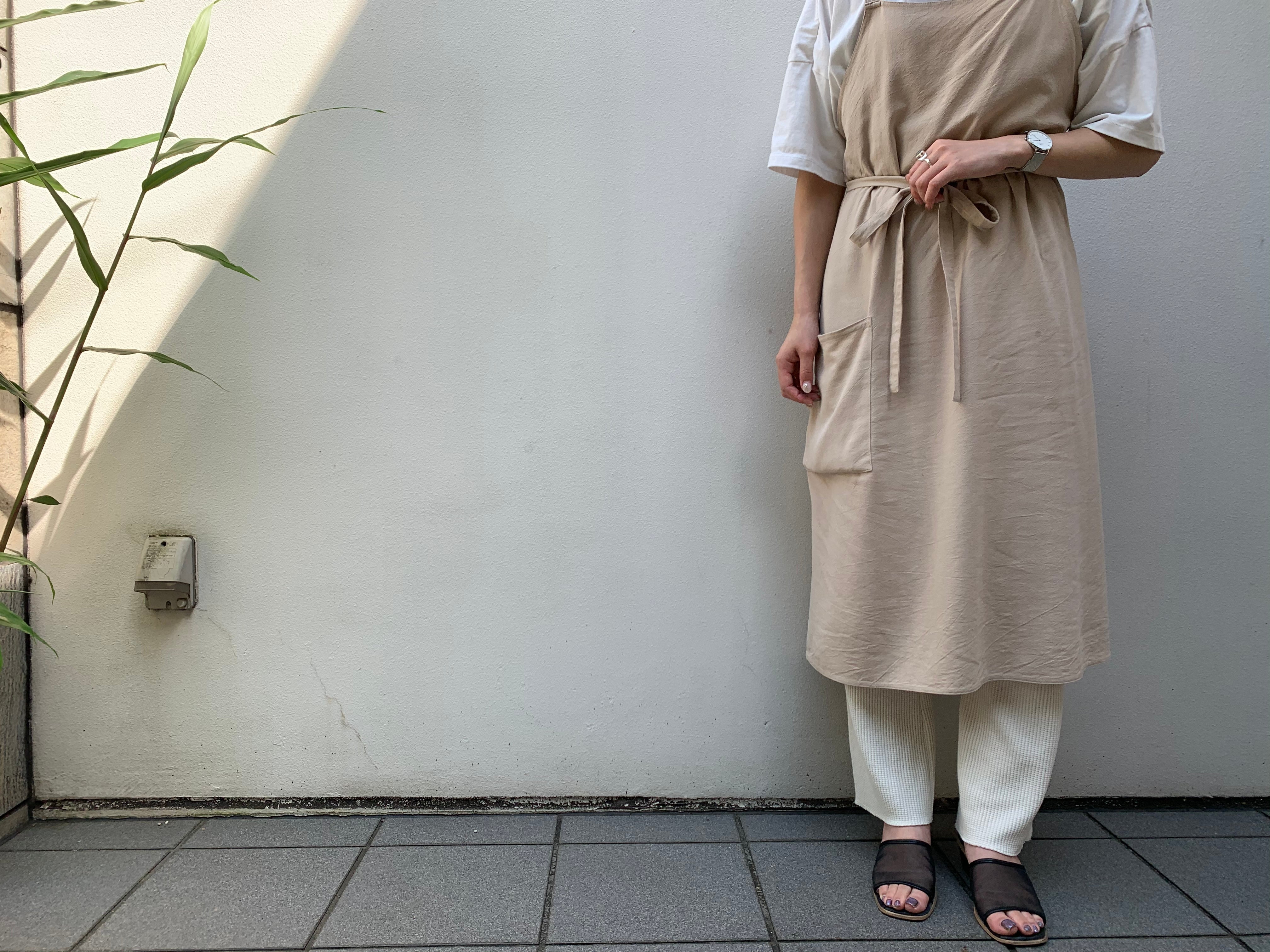 EP-001】 エプロン BEIGE | Salon de Vi2